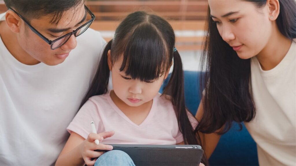 A family with a young daughter looking at their lease and housing options in Singapore